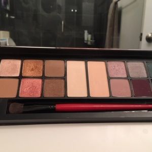 Smashbox: Romantic Eye Shadow Palette
